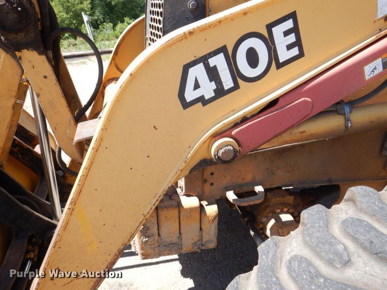 image for item DS8115 1998 John Deere 410E  backhoe