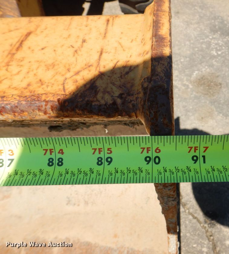 image for item DS8115 1998 John Deere 410E  backhoe