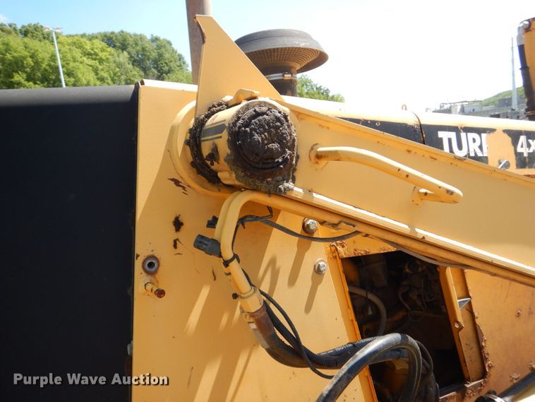 image for item DS8115 1998 John Deere 410E  backhoe