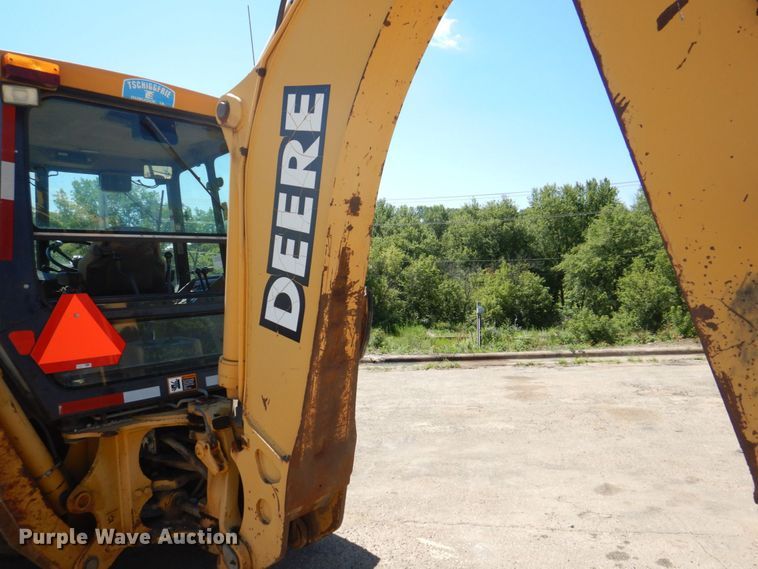 image for item DS8115 1998 John Deere 410E  backhoe