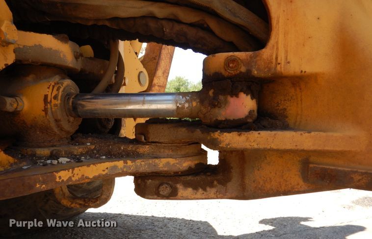 image for item DS8115 1998 John Deere 410E  backhoe