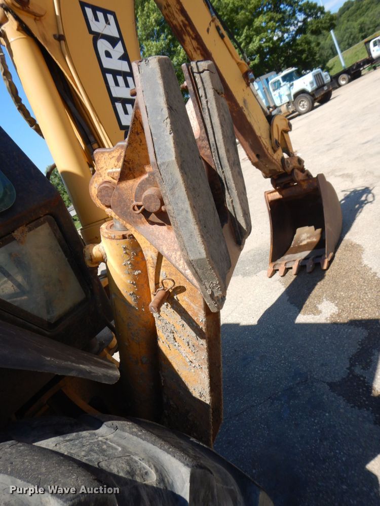 image for item DS8115 1998 John Deere 410E  backhoe