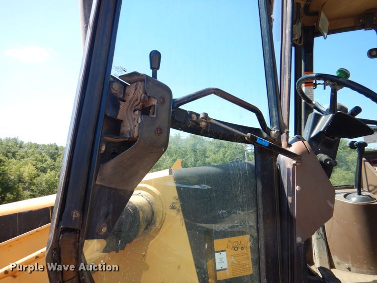 image for item DS8115 1998 John Deere 410E  backhoe