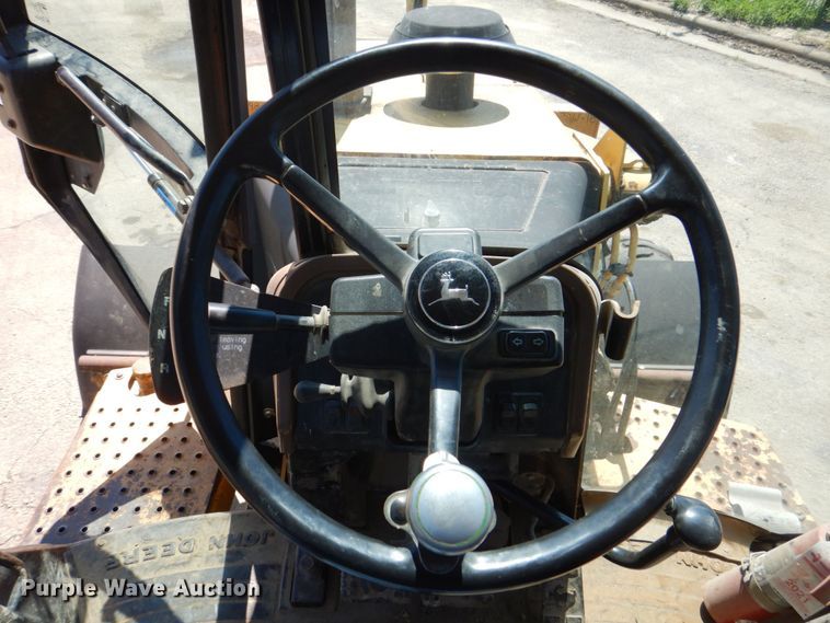 image for item DS8115 1998 John Deere 410E  backhoe