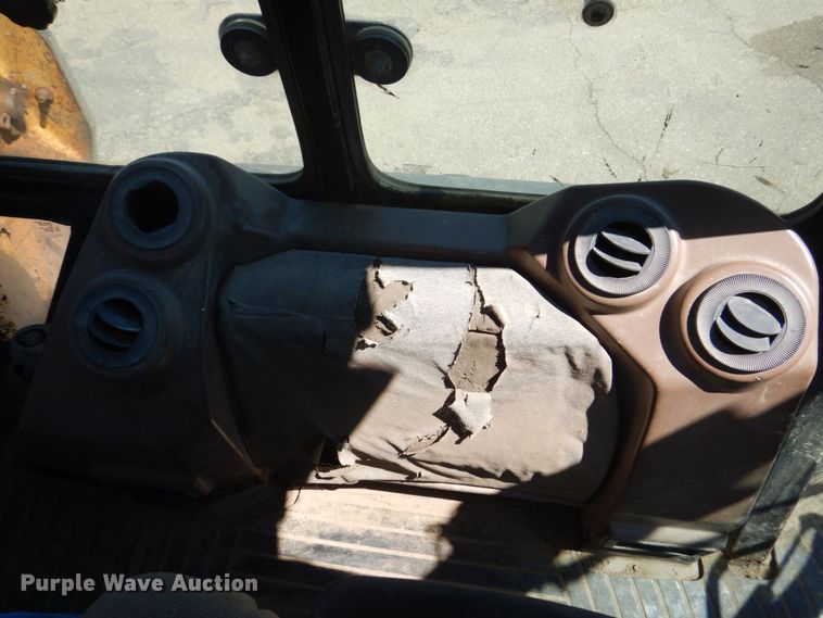 image for item DS8115 1998 John Deere 410E  backhoe