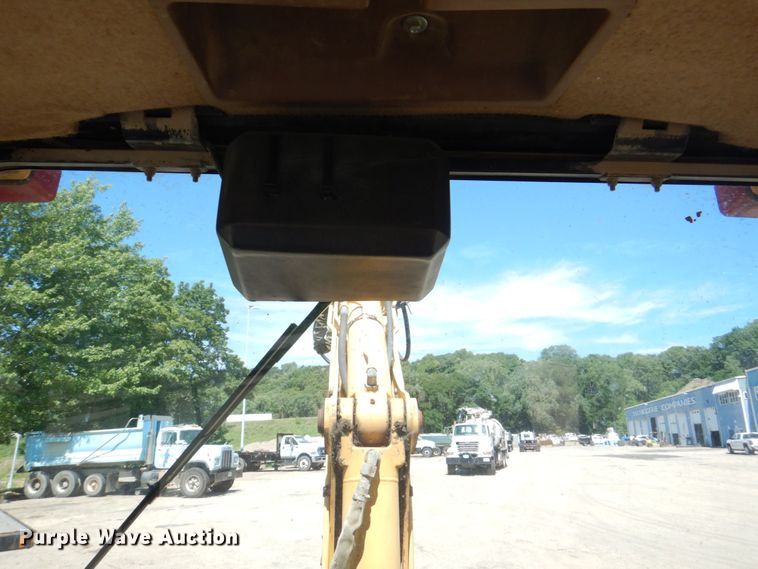 image for item DS8115 1998 John Deere 410E  backhoe