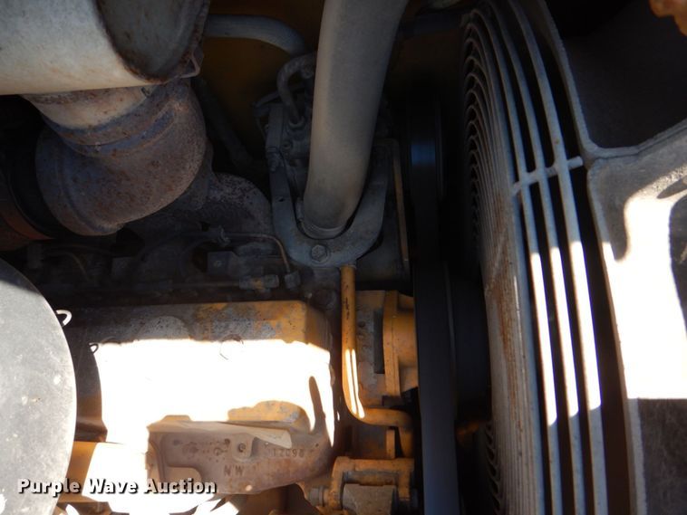 image for item DS8115 1998 John Deere 410E  backhoe