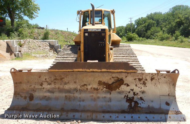 image for item DS8120 2005 Caterpillar D6N LGP  dozer