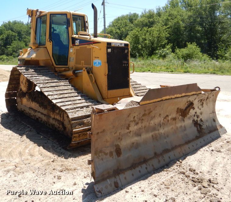 image for item DS8120 2005 Caterpillar D6N LGP  dozer