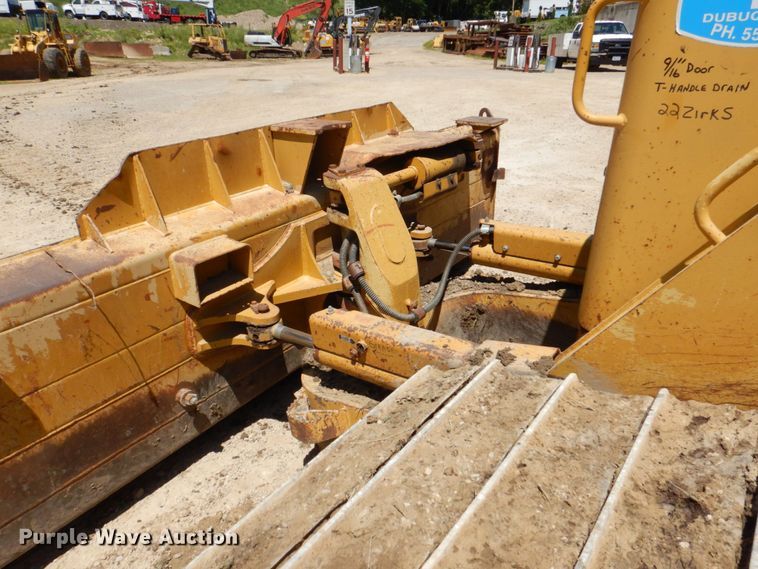 image for item DS8120 2005 Caterpillar D6N LGP  dozer