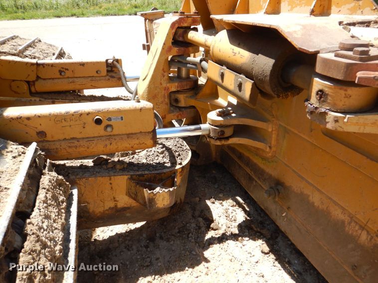 image for item DS8120 2005 Caterpillar D6N LGP  dozer