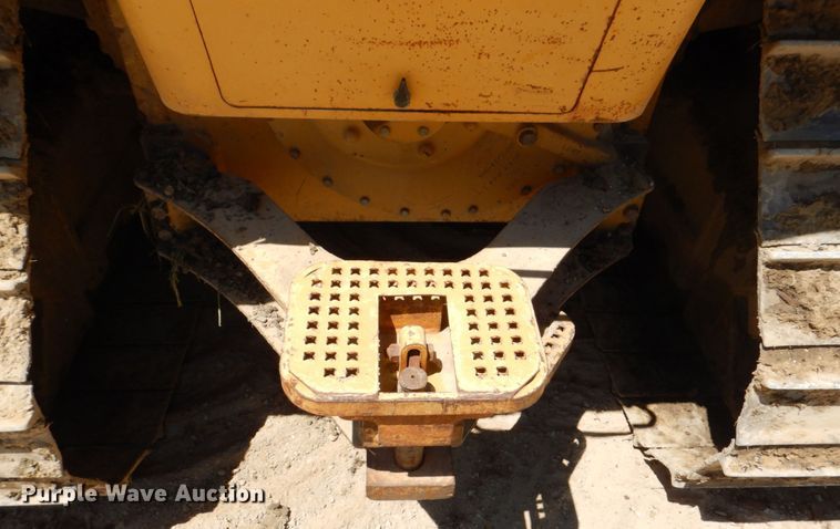 image for item DS8120 2005 Caterpillar D6N LGP  dozer