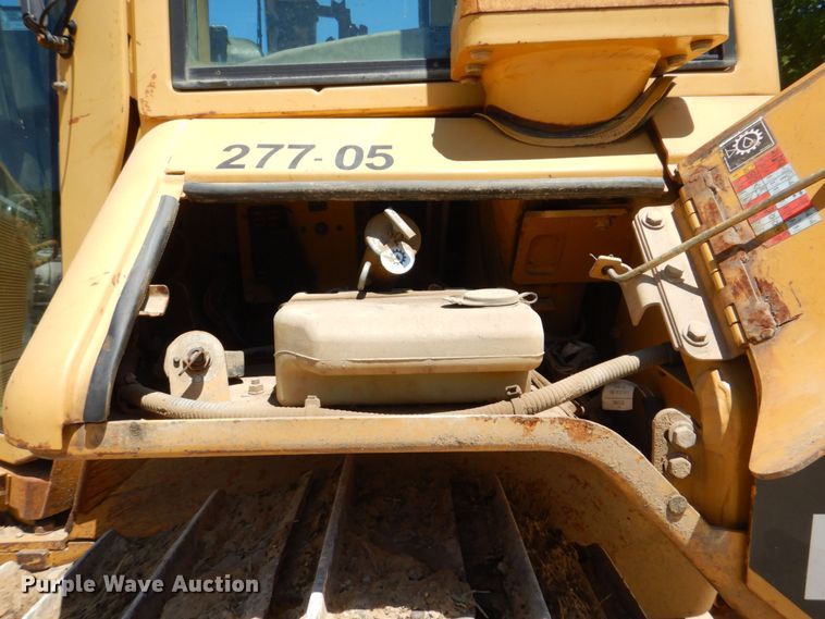 image for item DS8120 2005 Caterpillar D6N LGP  dozer