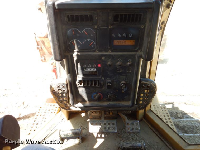 image for item DS8120 2005 Caterpillar D6N LGP  dozer