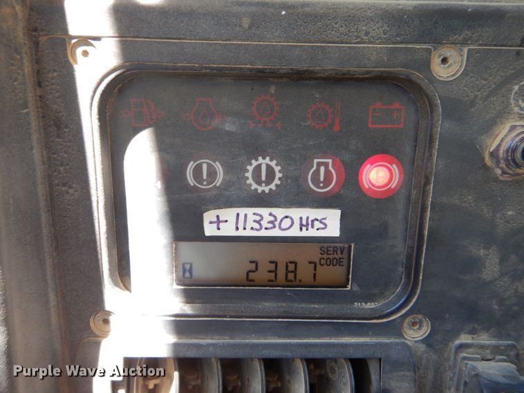 image for item DS8120 2005 Caterpillar D6N LGP  dozer