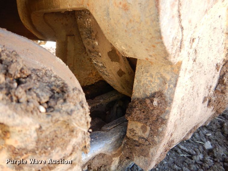 image for item DS8120 2005 Caterpillar D6N LGP  dozer