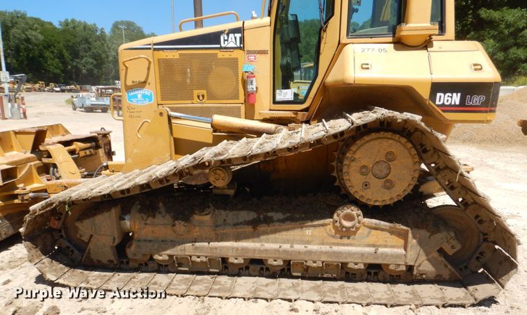 image for item DS8120 2005 Caterpillar D6N LGP  dozer