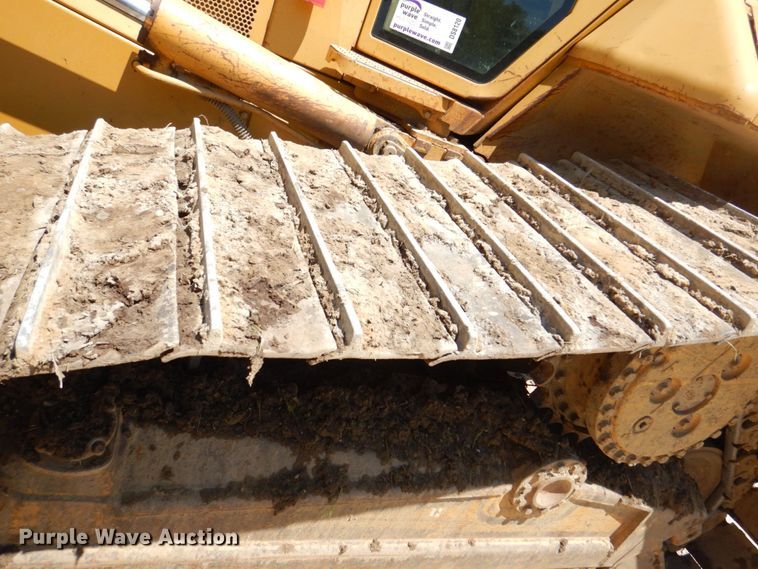 image for item DS8120 2005 Caterpillar D6N LGP  dozer