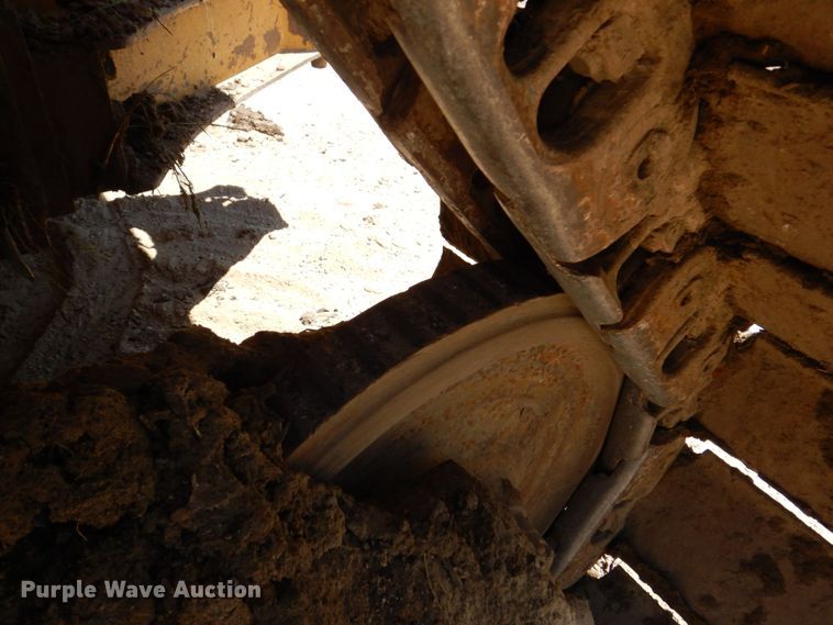 image for item DS8120 2005 Caterpillar D6N LGP  dozer