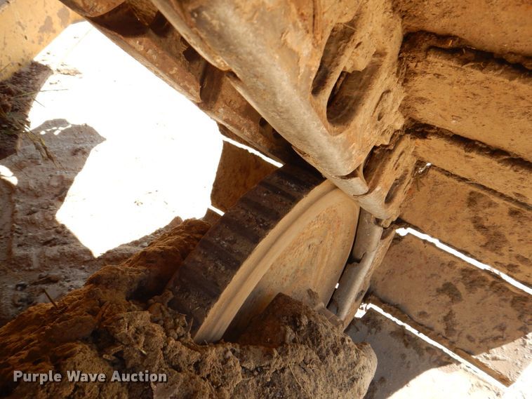 image for item DS8120 2005 Caterpillar D6N LGP  dozer