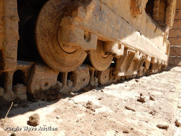 image for item DS8120 2005 Caterpillar D6N LGP  dozer