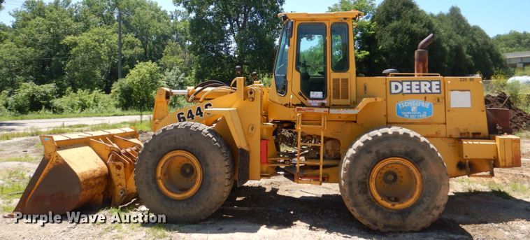 image for item DS8121 1995 John Deere 644G  wheel loader
