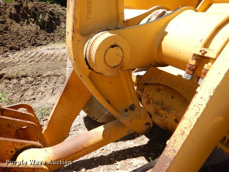 image for item DS8121 1995 John Deere 644G  wheel loader