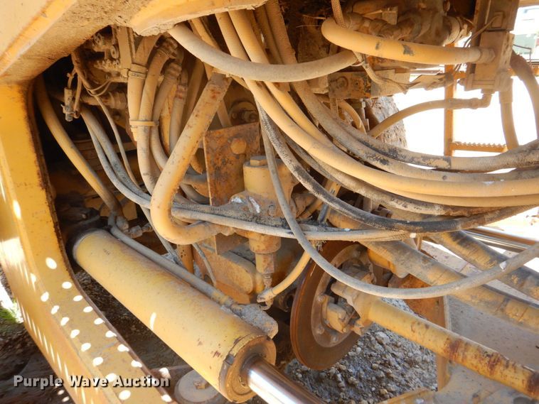 image for item DS8121 1995 John Deere 644G  wheel loader