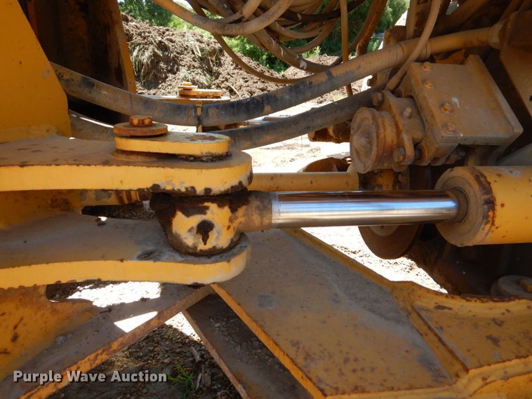 image for item DS8121 1995 John Deere 644G  wheel loader