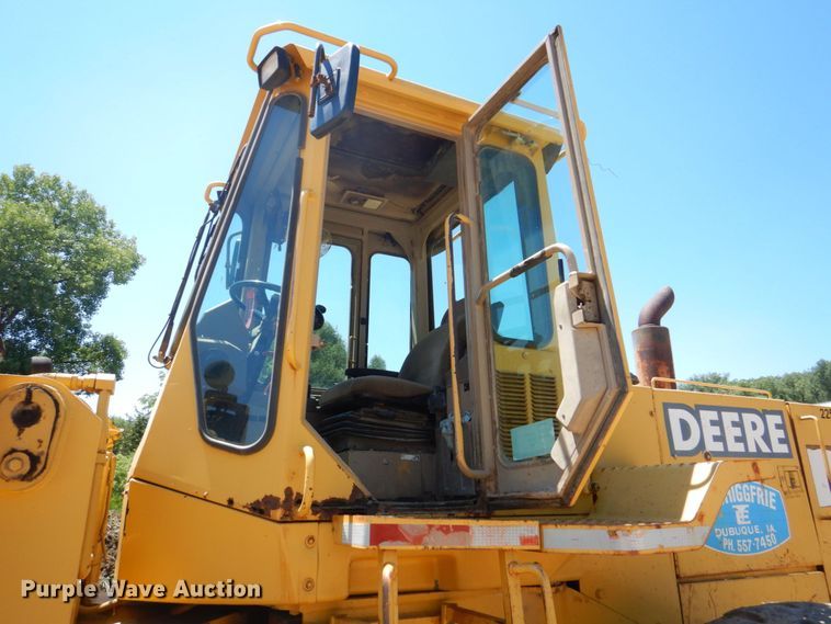 image for item DS8121 1995 John Deere 644G  wheel loader