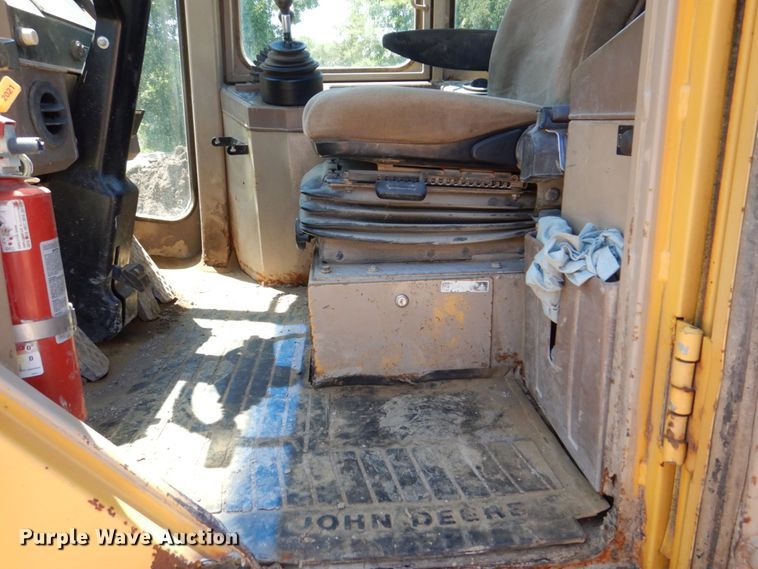 image for item DS8121 1995 John Deere 644G  wheel loader