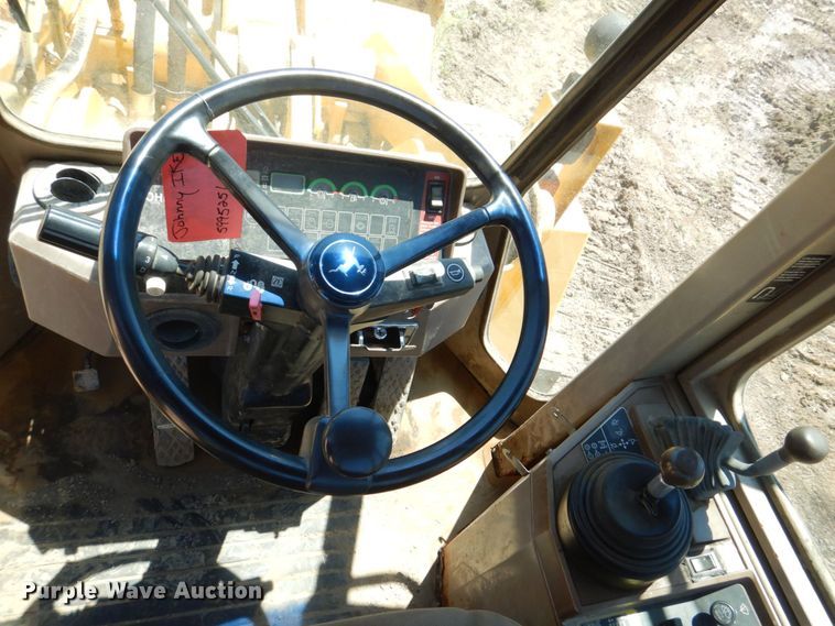 image for item DS8121 1995 John Deere 644G  wheel loader