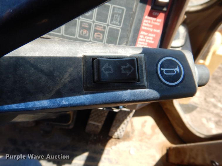 image for item DS8121 1995 John Deere 644G  wheel loader