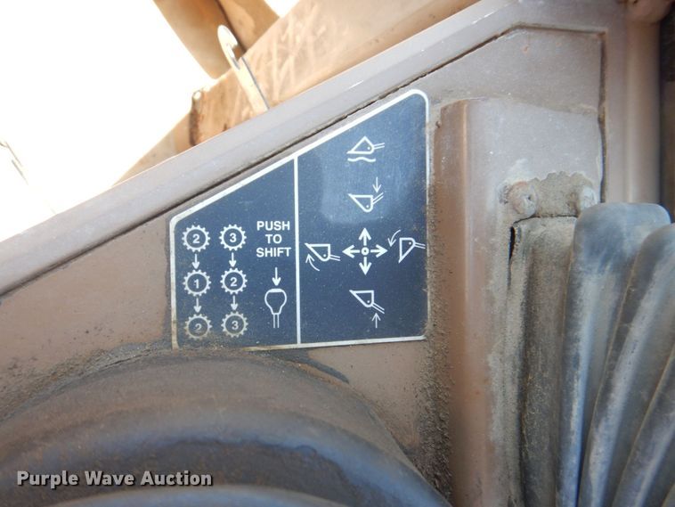 image for item DS8121 1995 John Deere 644G  wheel loader