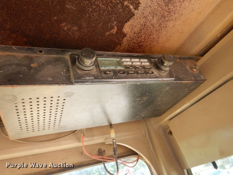 image for item DS8121 1995 John Deere 644G  wheel loader