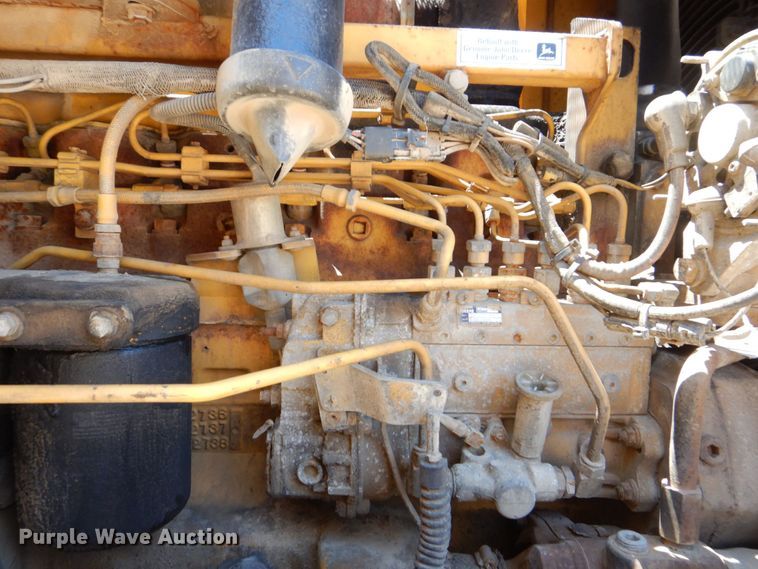 image for item DS8121 1995 John Deere 644G  wheel loader