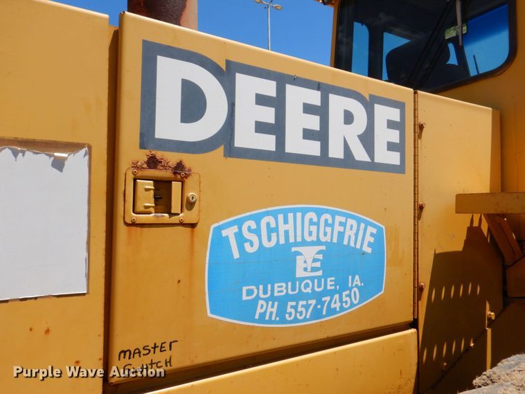 image for item DS8121 1995 John Deere 644G  wheel loader