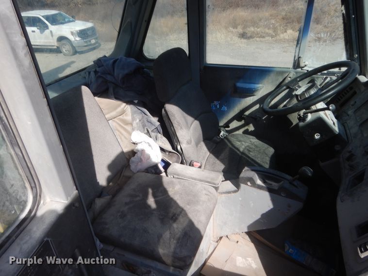 image for item HG9900 1997 Caterpillar 769D  haul truck