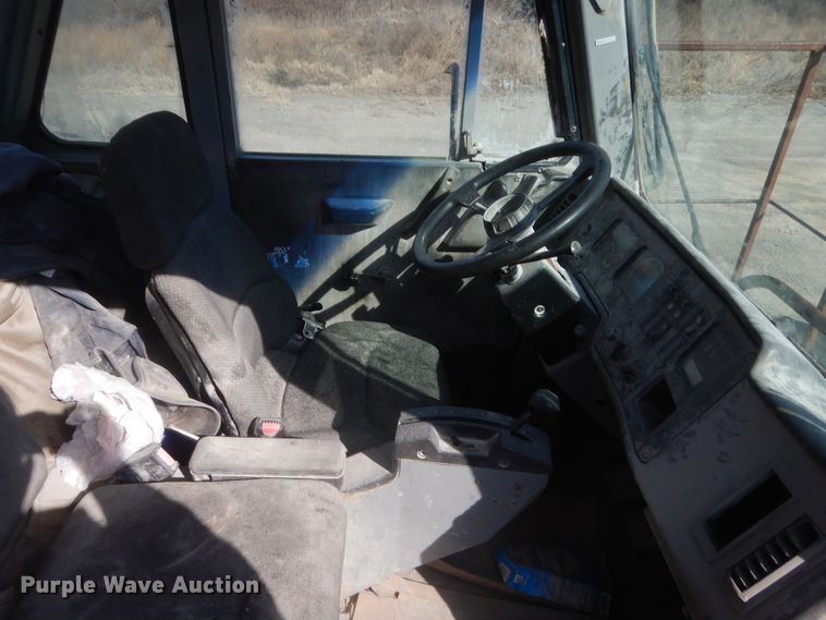 image for item HG9900 1997 Caterpillar 769D  haul truck