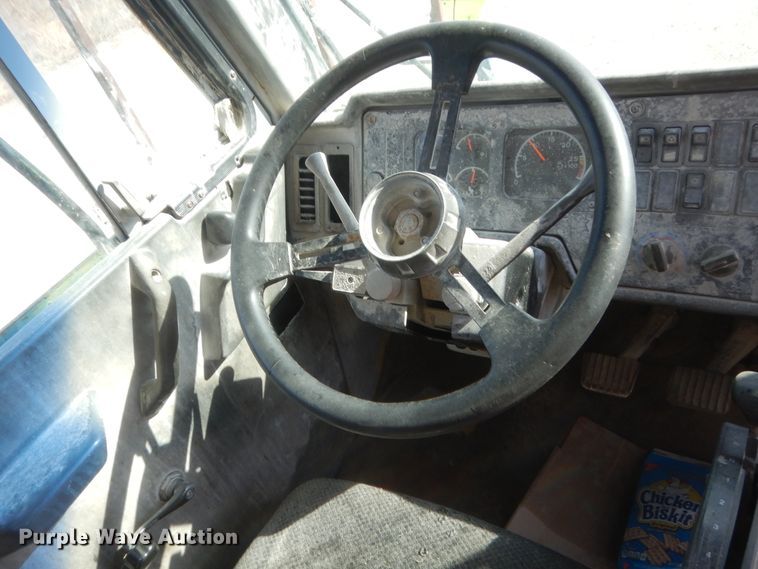 image for item HG9900 1997 Caterpillar 769D  haul truck