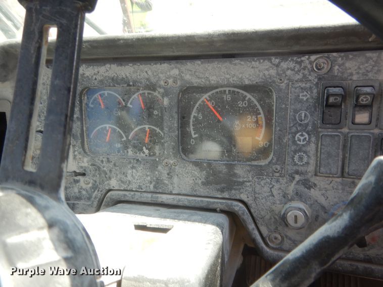 image for item HG9900 1997 Caterpillar 769D  haul truck