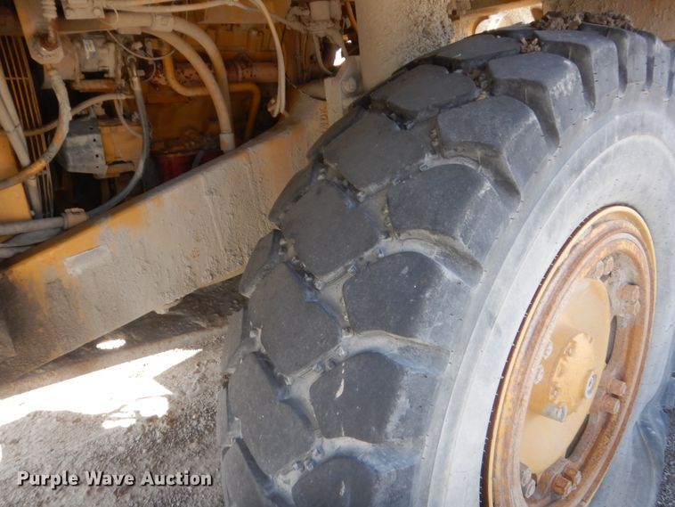 image for item HG9900 1997 Caterpillar 769D  haul truck