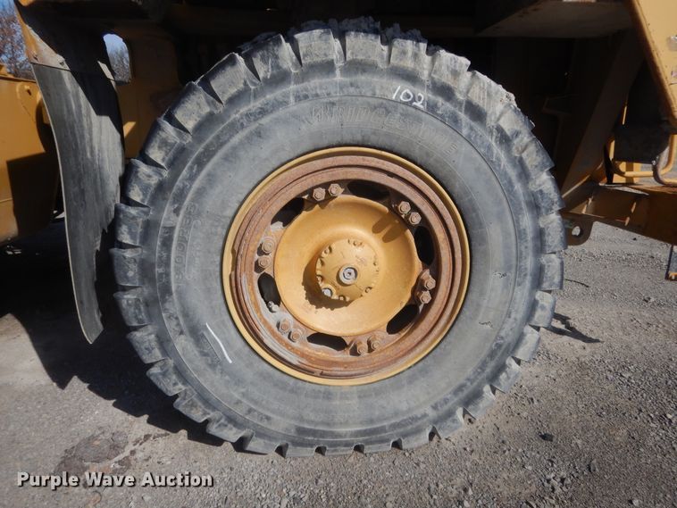 image for item HG9900 1997 Caterpillar 769D  haul truck