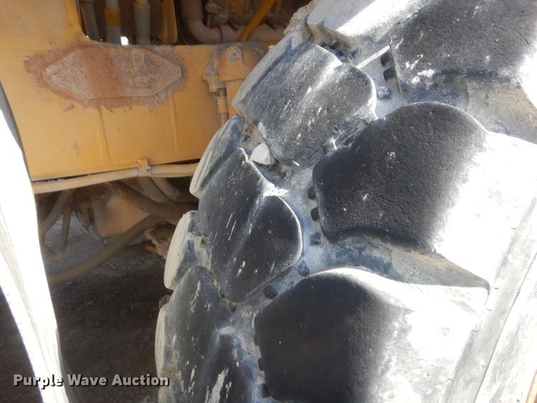 image for item HG9900 1997 Caterpillar 769D  haul truck