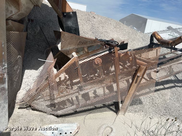 image for item HL9216 Midwest Industries  screening plant