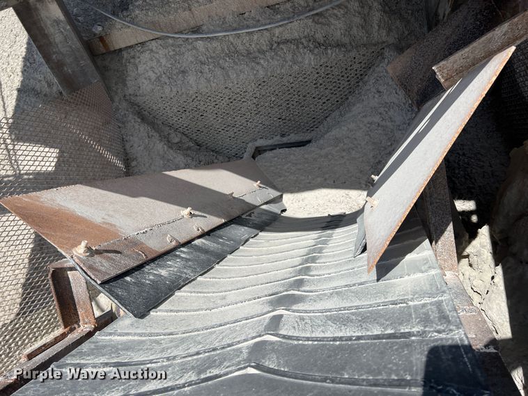 image for item HL9216 Midwest Industries  screening plant