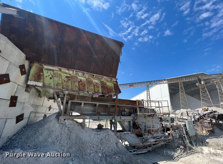 image for item HL9218 1974 Hewitt-Robins 3654  crusher