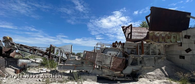 image for item HL9218 1974 Hewitt-Robins 3654  crusher