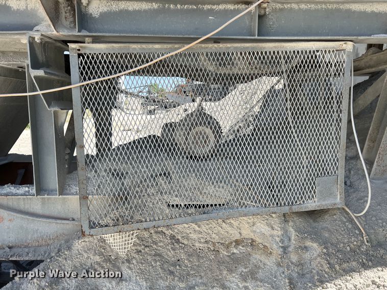 image for item HL9218 1974 Hewitt-Robins 3654  crusher