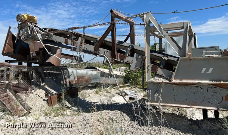 image for item HL9218 1974 Hewitt-Robins 3654  crusher